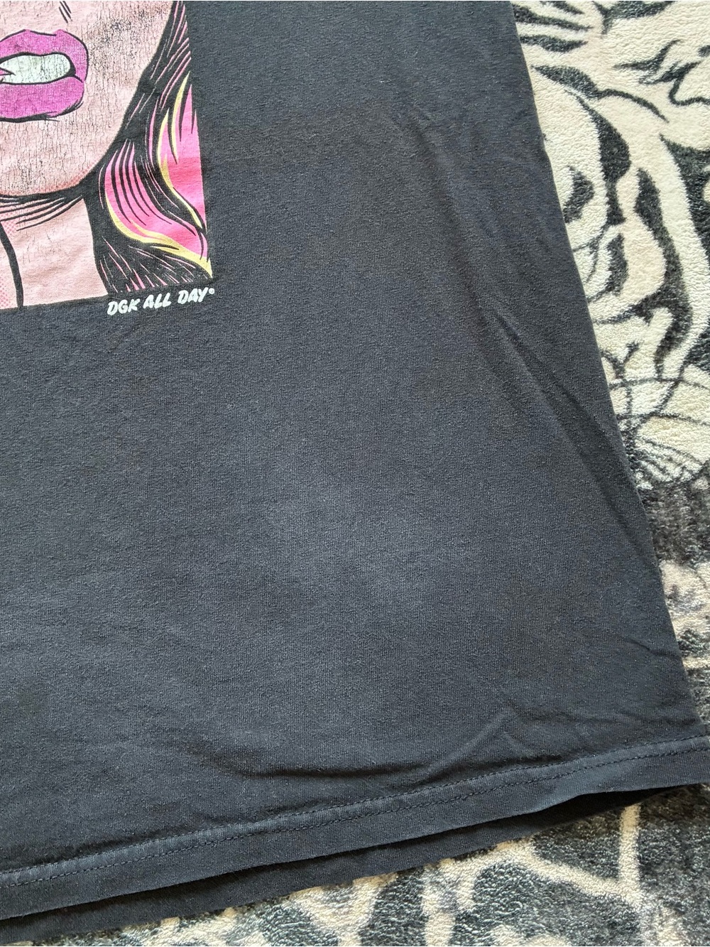 000 - DGK ROY LICHTENSTEIN POP ART SKATE Y2K T SHIRT - Picture 5 of 5
